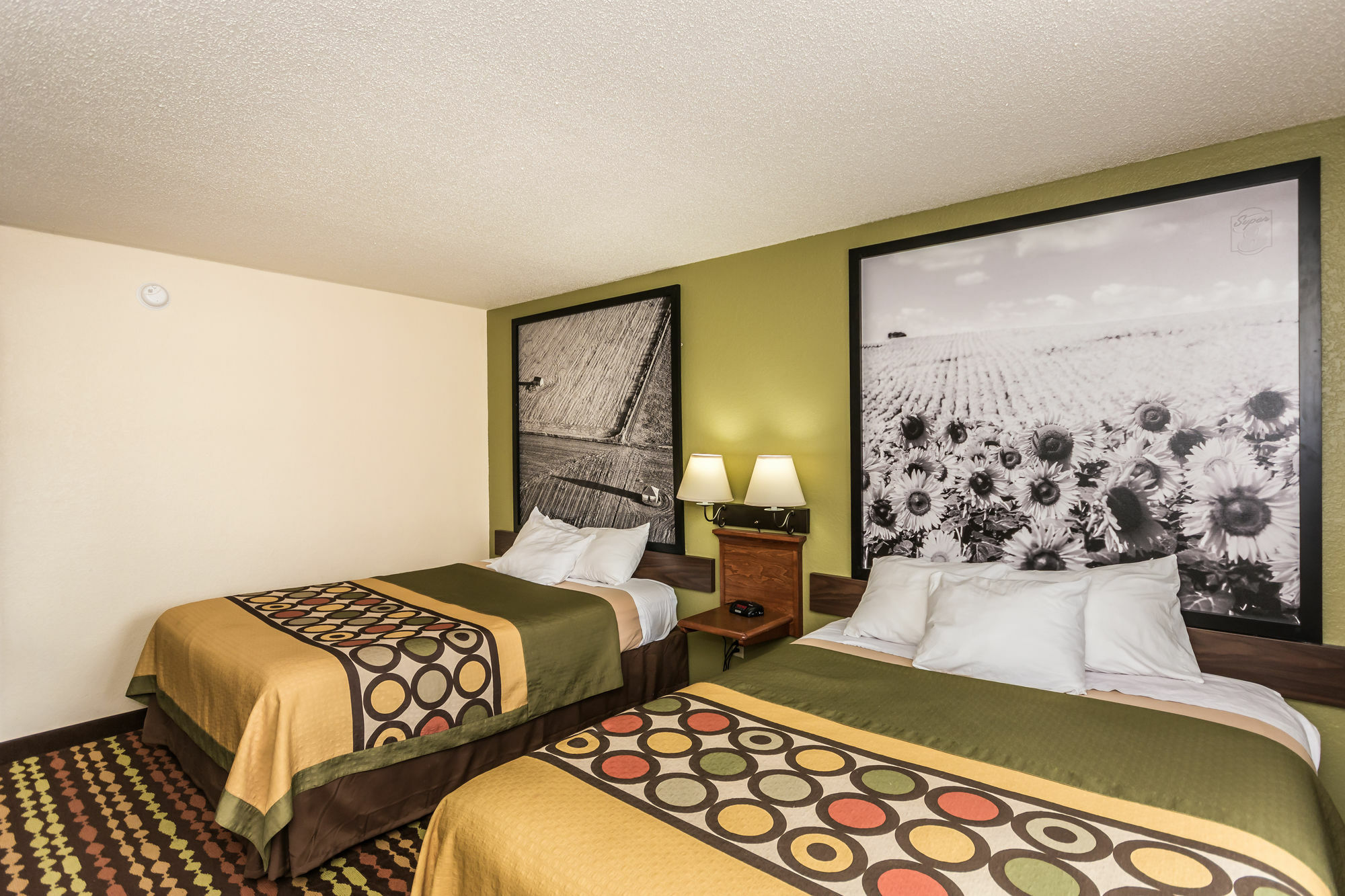 Super 8 By Wyndham Grand Forks Hotel Exterior foto